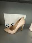 Дамски обувки Guess