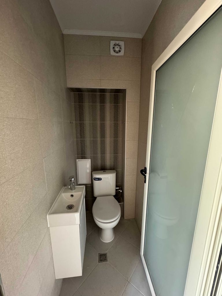 Продава се Тристаен апартамент в Търговище, Вароша - 179 кв.м за 823 €/кв.м - Снимка #6