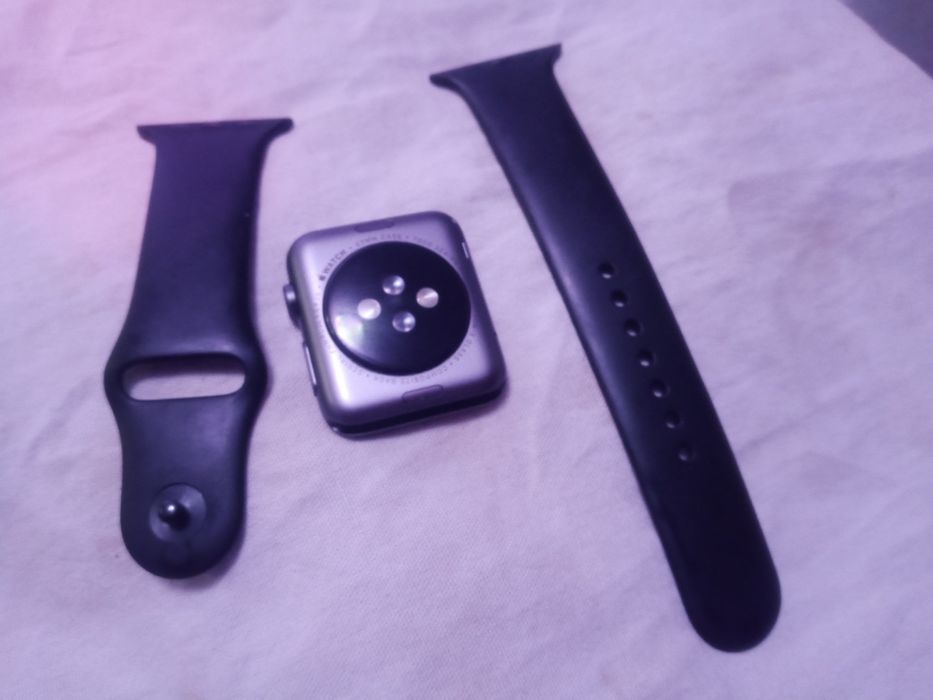 Smart soat sotiladi. Zapchasga.