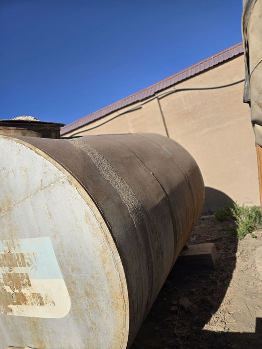 Ёмкост sotiladi pul zarur