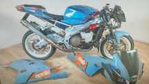 Dezmembrez Aprilia RSV 1000 R model 2004 - 2008