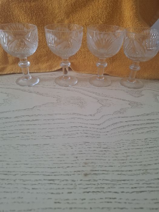 Продаются хрустальные фужеры, состояние отличное