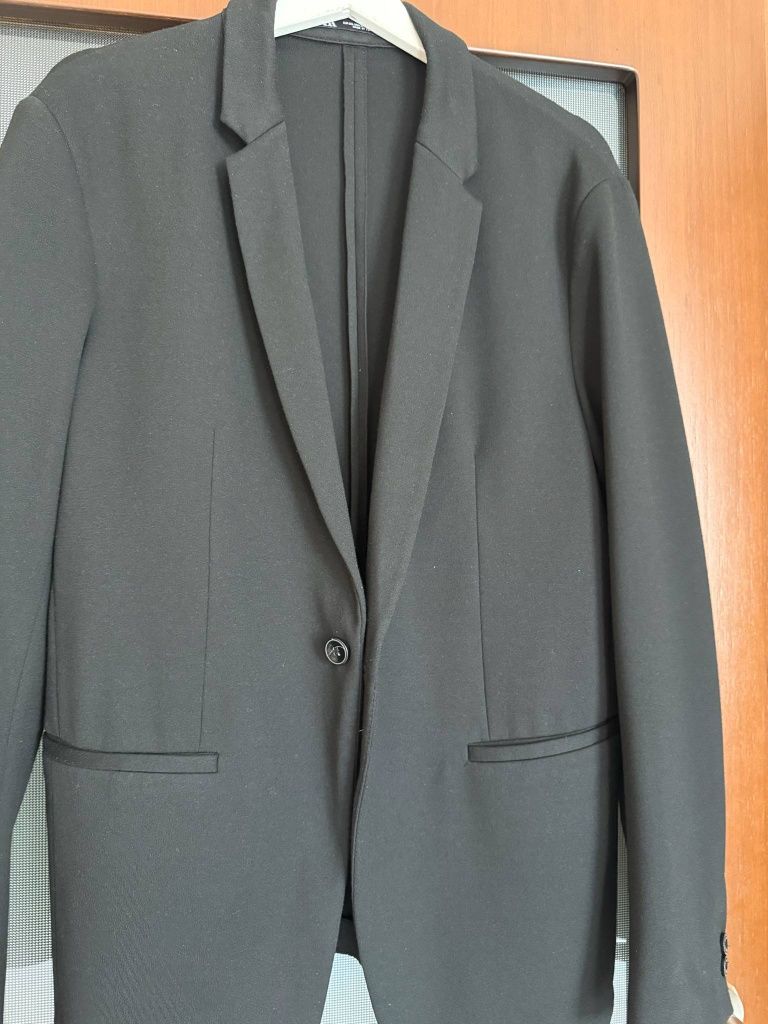 Мъжко сако на  ZARA