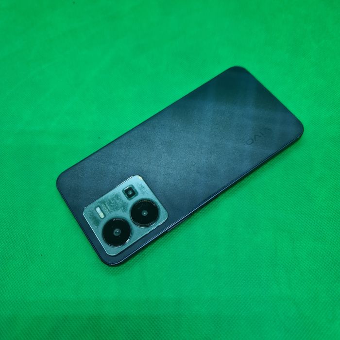 Vivo Y35 sotiladi srochna