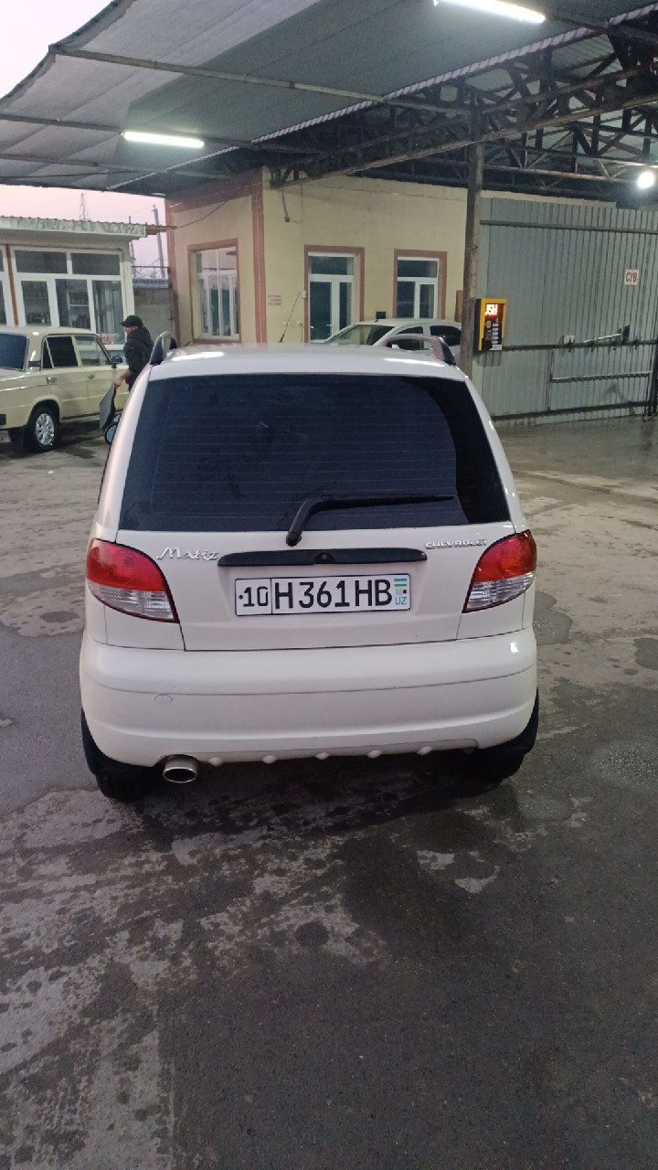 Matiz mik rangi maloʻchni