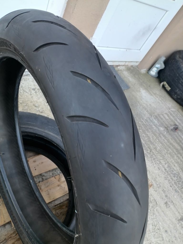 120 70 ZR 17 BRIDGESTONE ДОТ 3120