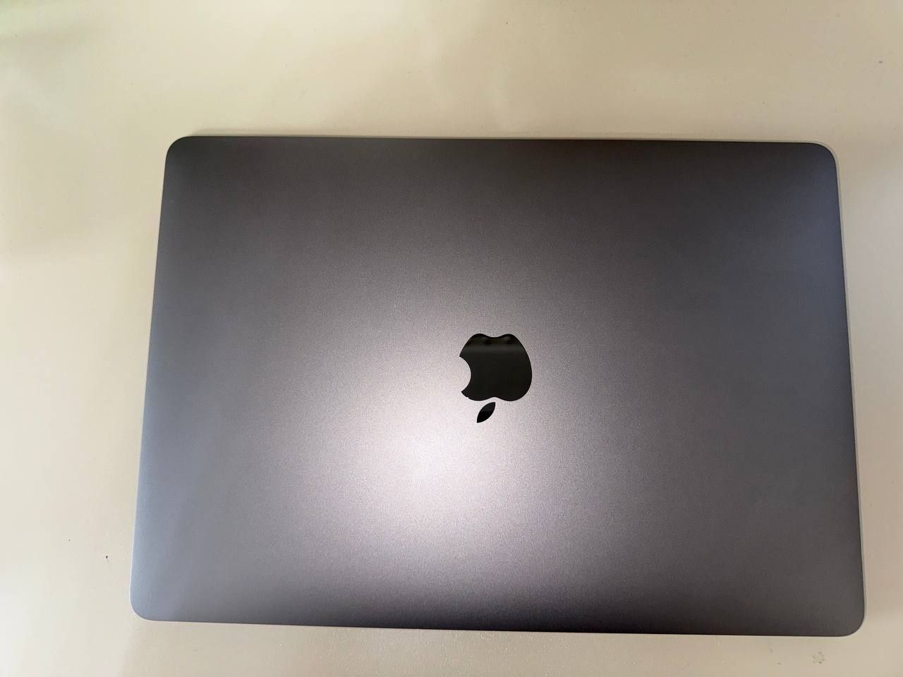 Apple MacBook Air M1