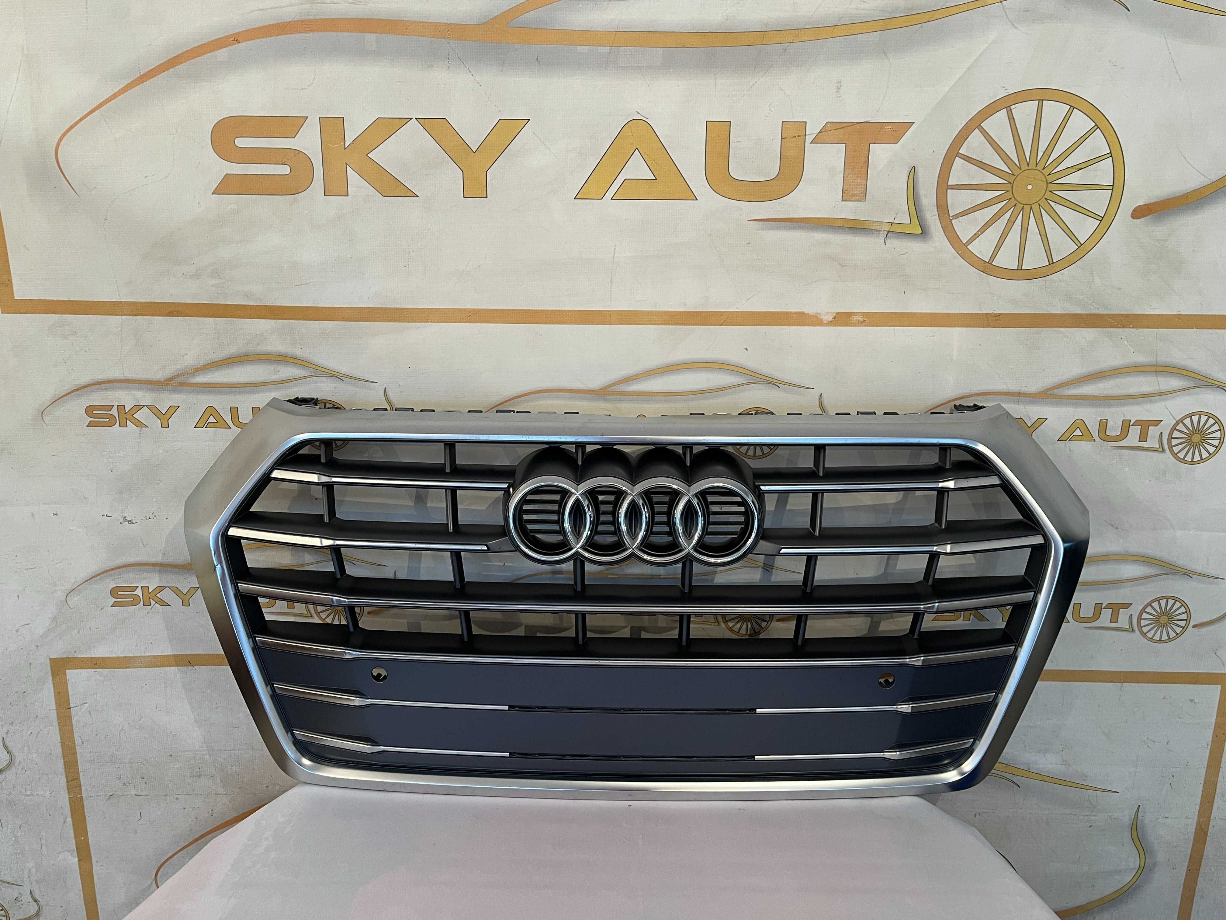 Grila radiator cu senzori Audi Q5 dupa 2017 cod 80A853651