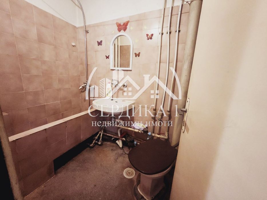 Продава се Двустаен апартамент в София, Надежда 2 - 60 кв.м за 1615 €/кв.м - Снимка #10