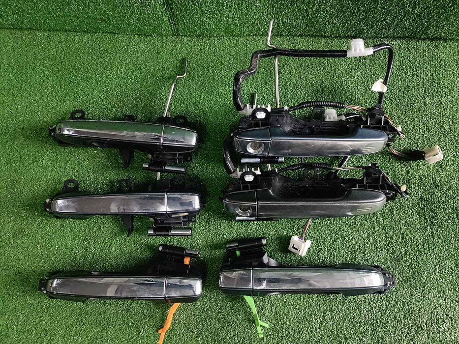 Ручка двери от Toyota Camry 50 55