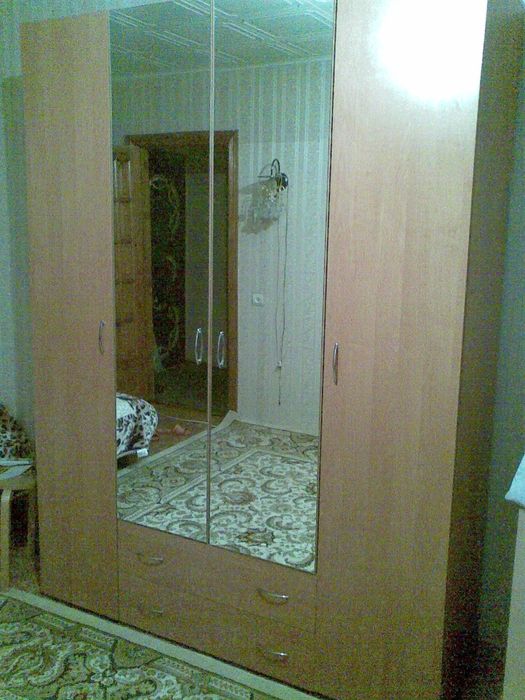 Шкаф 4х дверный для вещей