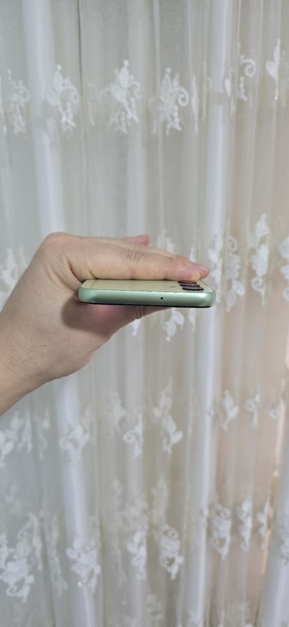 Samsung a 24 sotiladi
