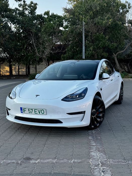 Tesla Model 3 Tesla Model 3 Performance -Primul proprietar