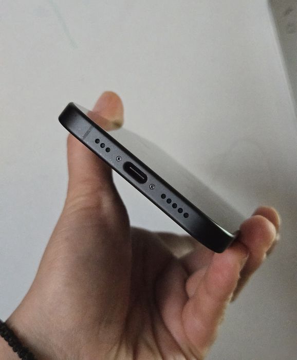 Vand/schimb iPhone 16 128gb