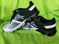 Oferta Adidasi On Cloud Flow si Pantaloni Hoka salewa mammut salomon