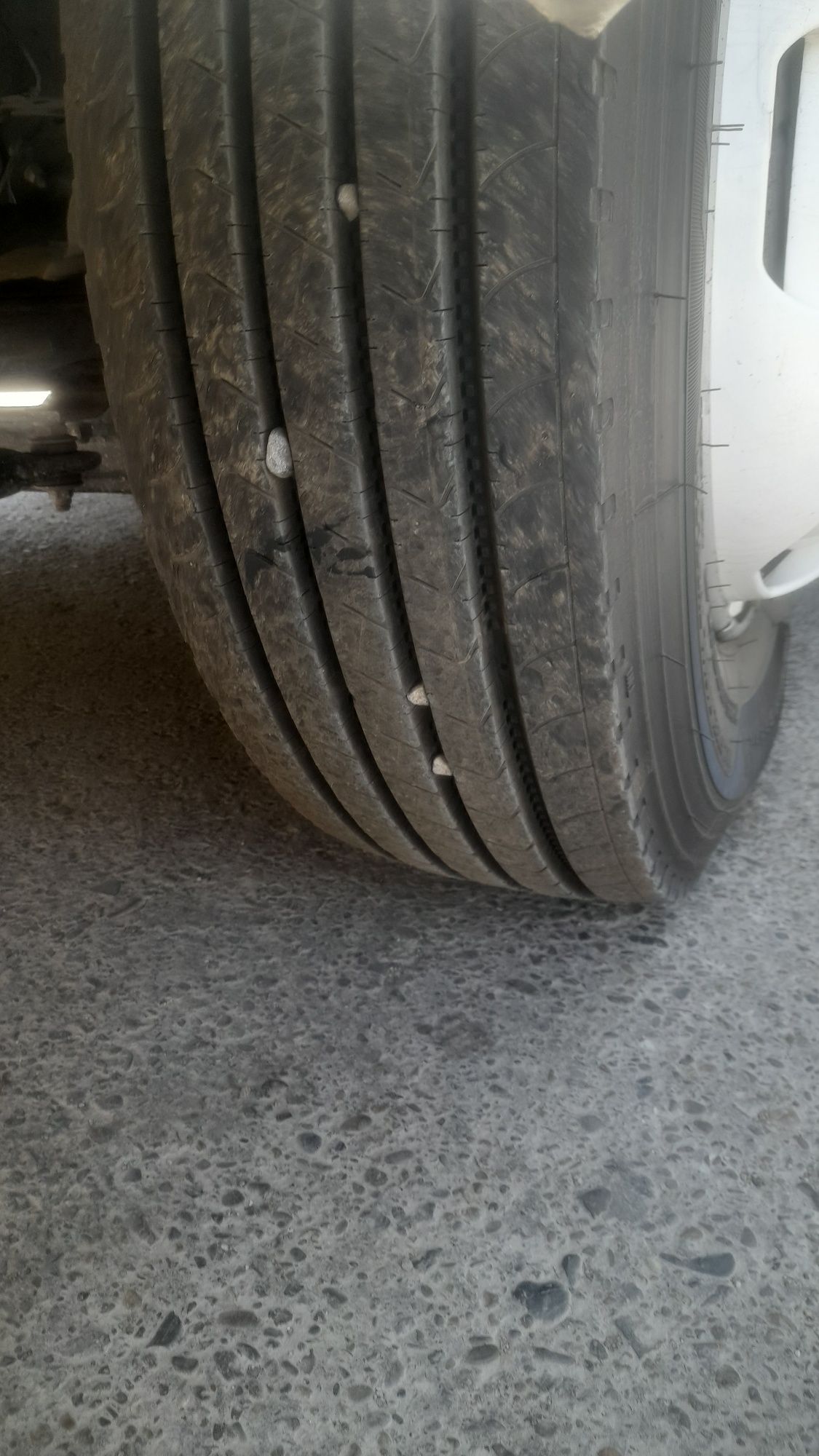 Isuzu np 40 metan