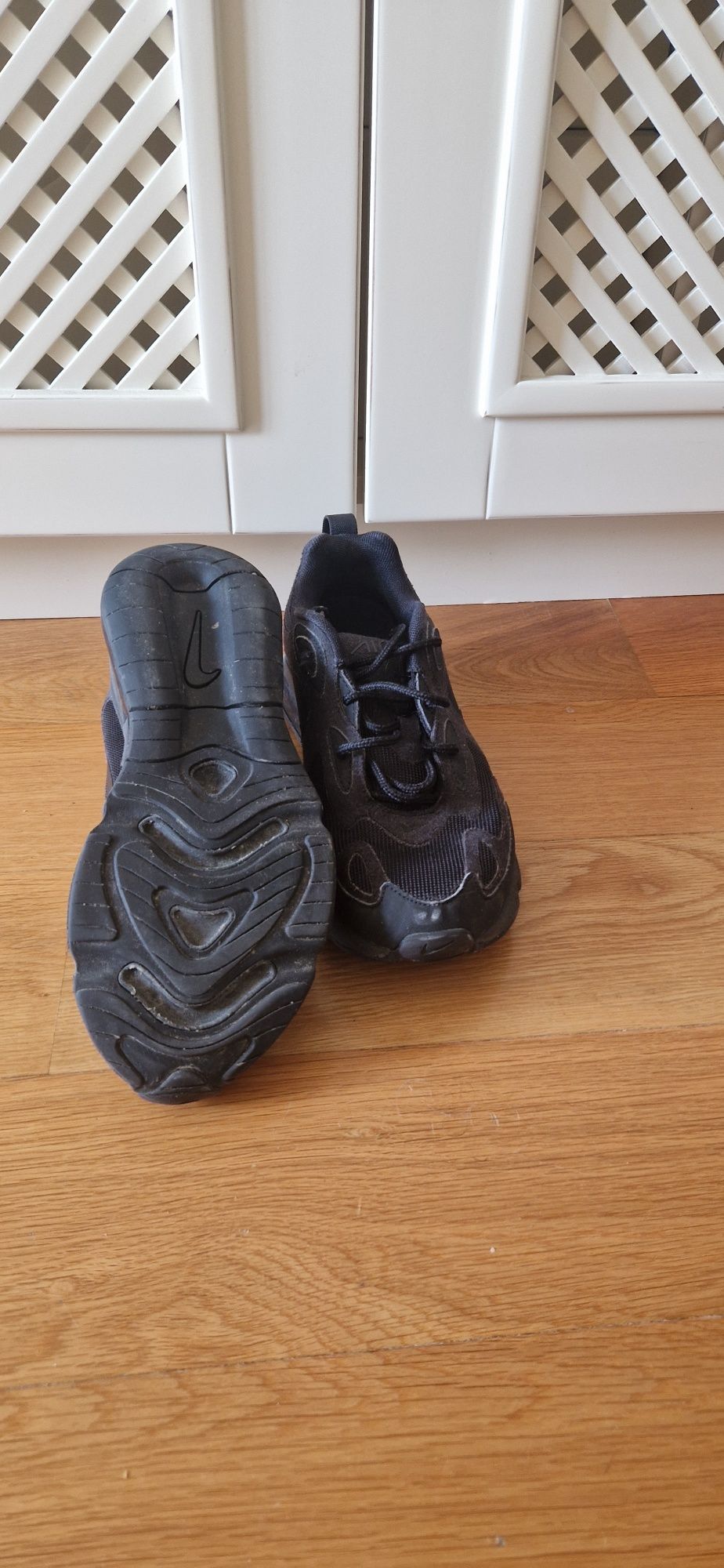 продавам маратонки nike