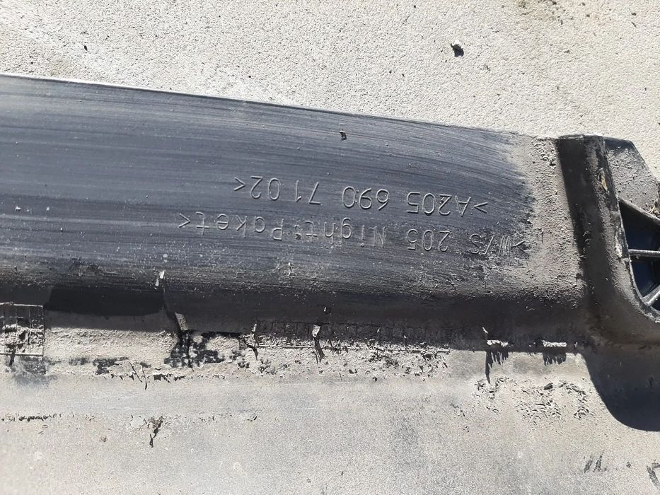 ornament prag stanga  mercedes c-class w205 avangarde  2016 a2056907102