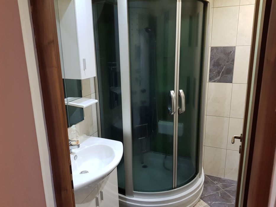 Vond Casa cu 4Camera cu Garaj Complet Mobilat-Utilat  in SANTION