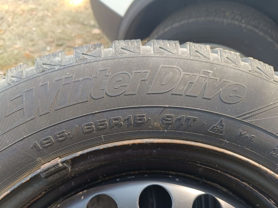 Зимни гуми 195/65/15