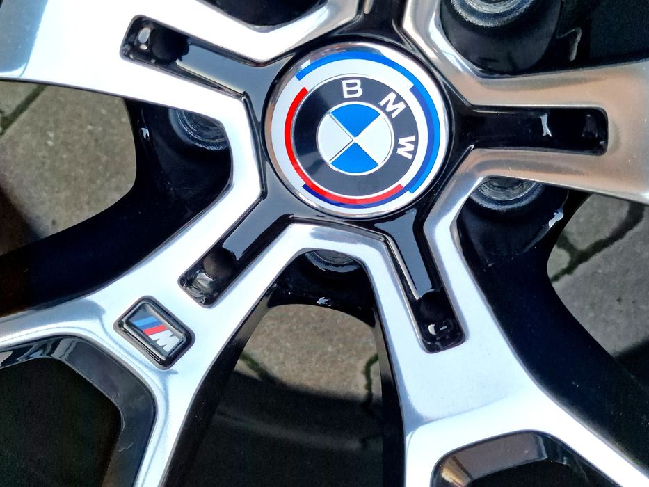 Jante BMW M pe 2.0 anvelope NOI 8 G14 G15 5 G30 Diamond Cut roti jenti