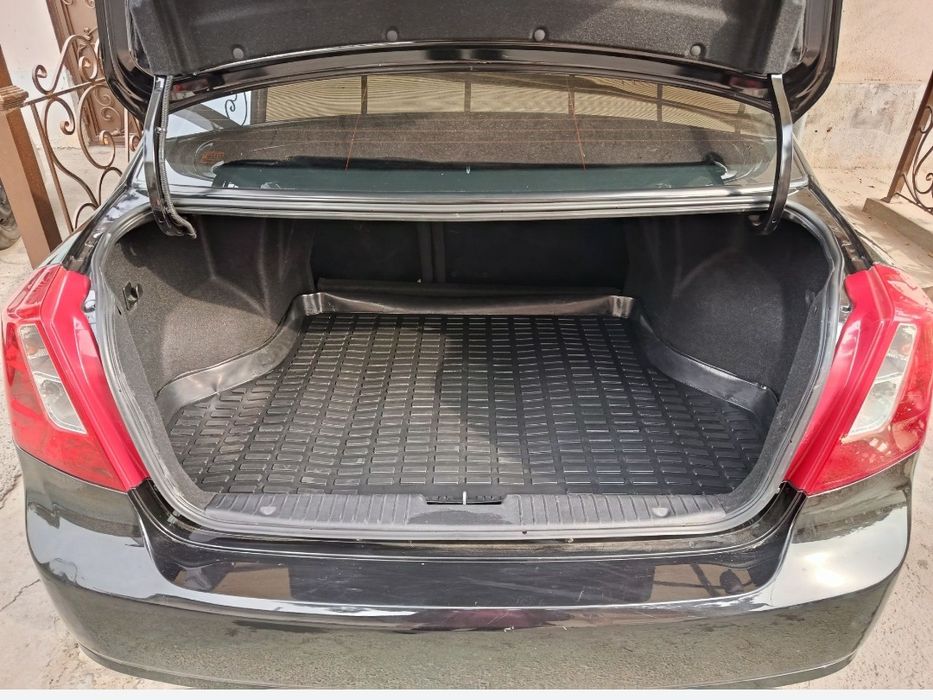 Продаю свои автомобиль жентра