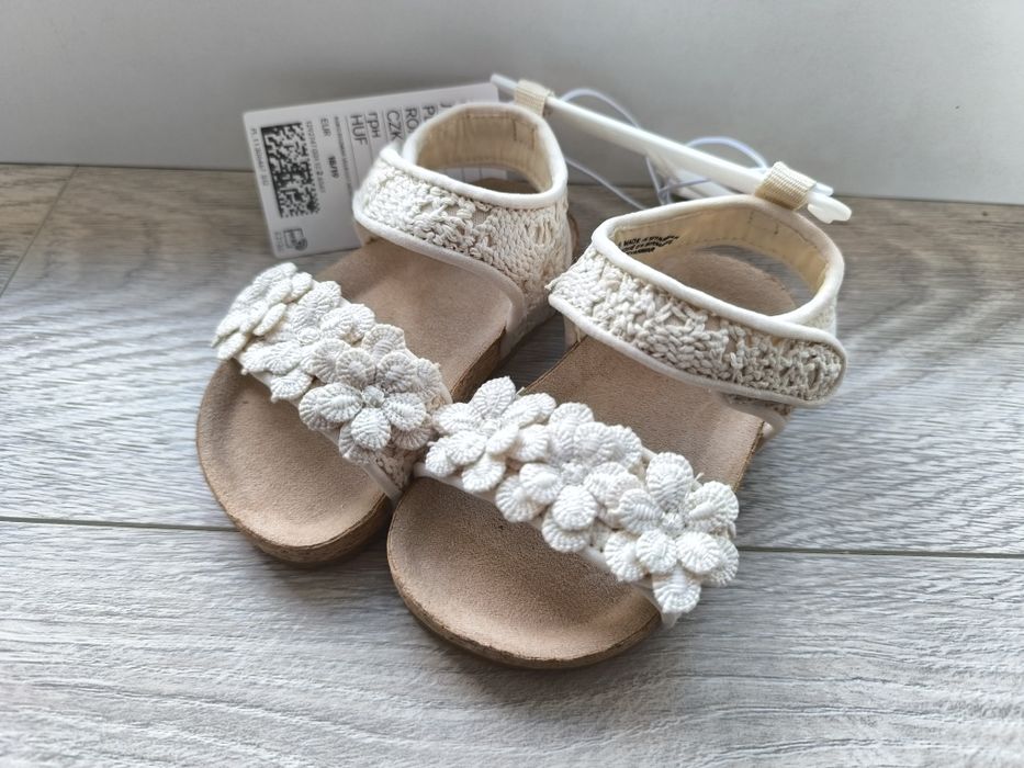 Sandale H&M mărimea 18/19 - NOI, cu etichetă