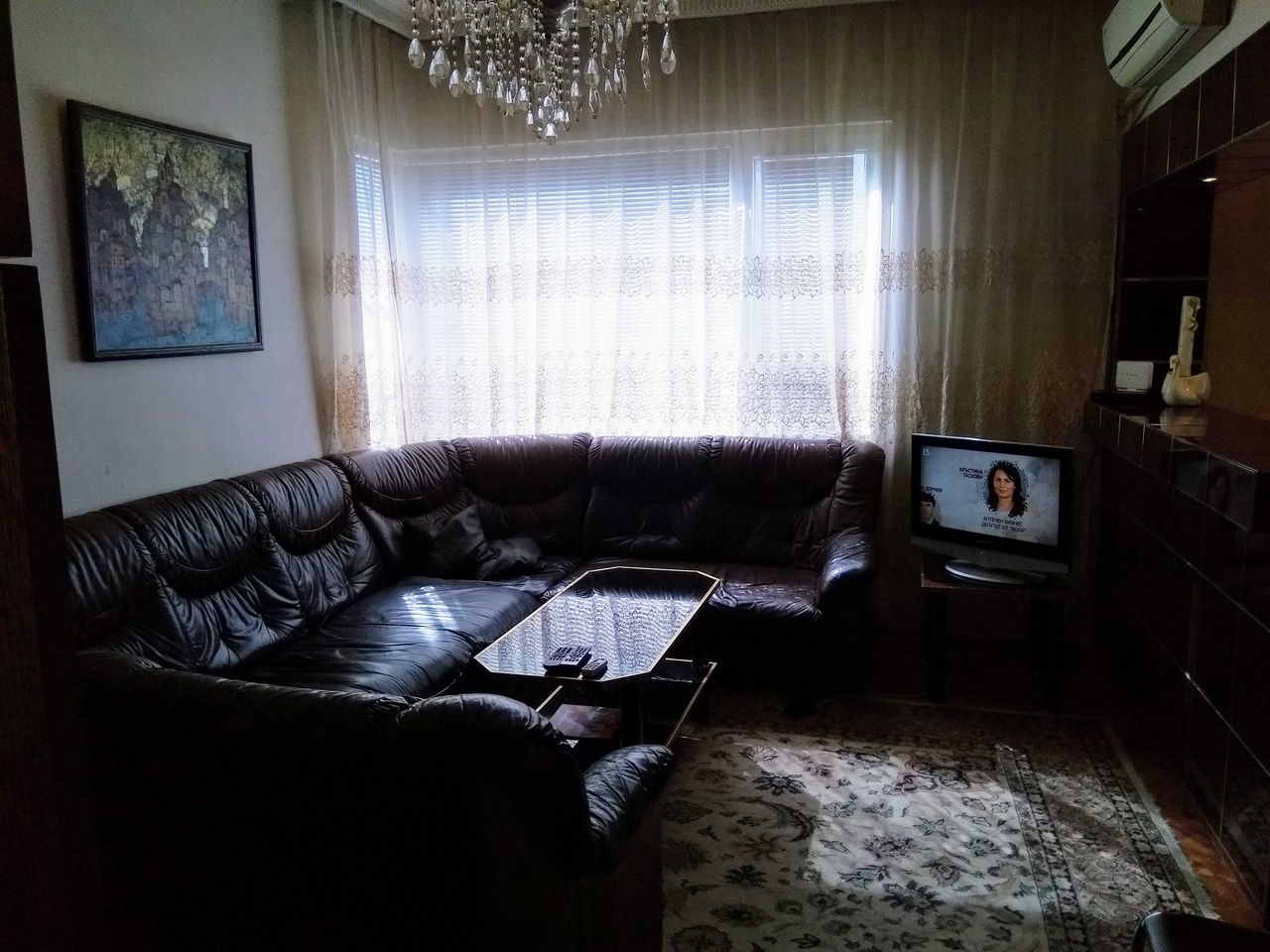Дава се под наем Тристаен апартамент в Велико Търново, Център - 110 кв.м за 306 € - Снимка #6