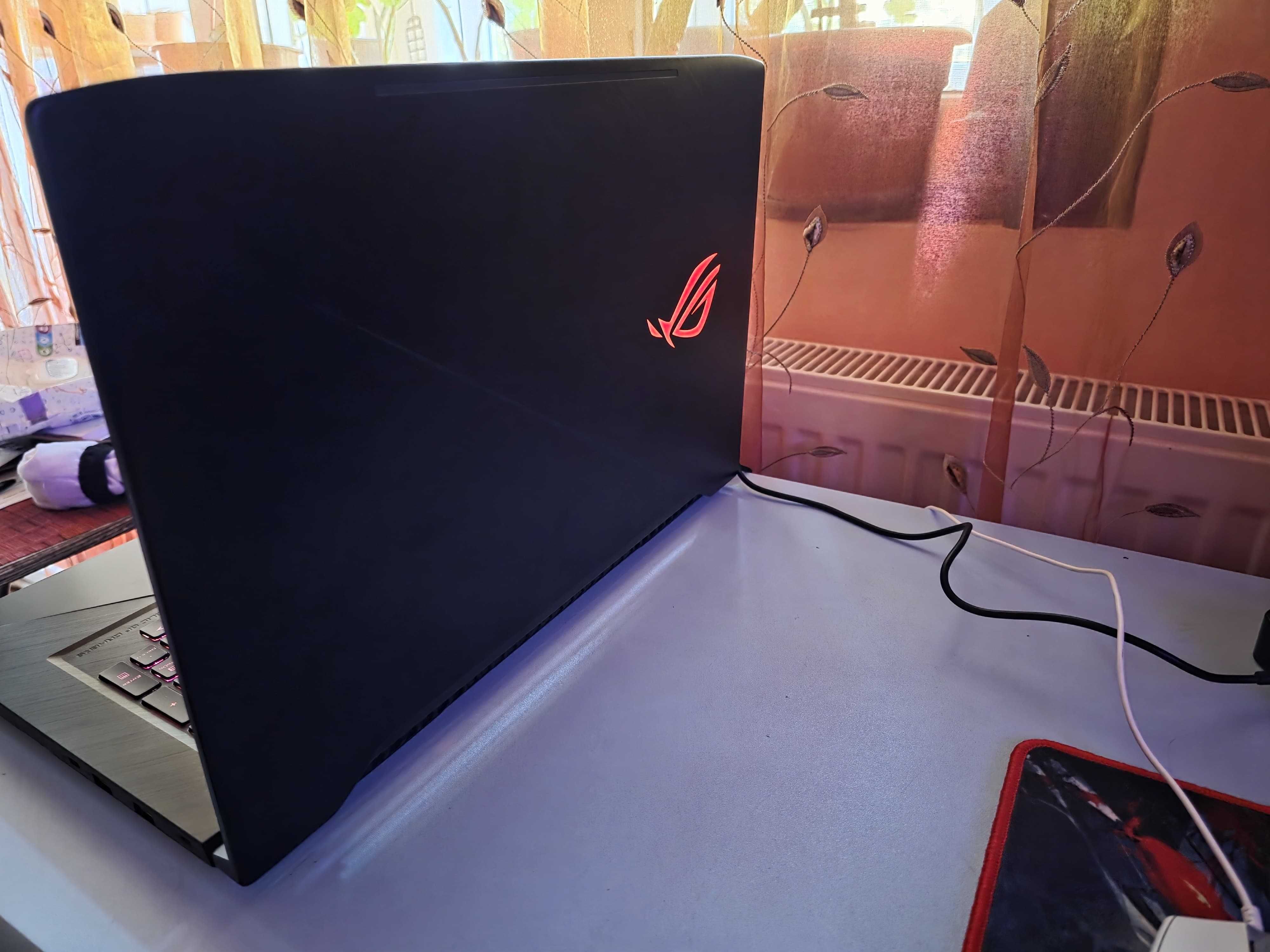Laptop Gaming ASUS ROG GL703GE - ecran 17,3" - 16GB RAM, 1TB SSD