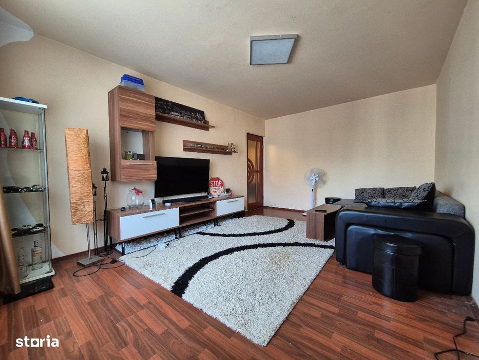 Apartament 2 camere,Micalaca 300