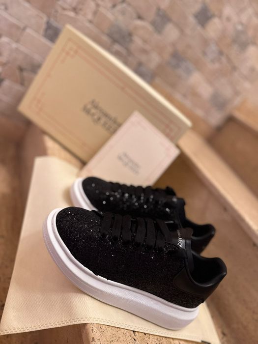 Лъскави Alexander McQueen