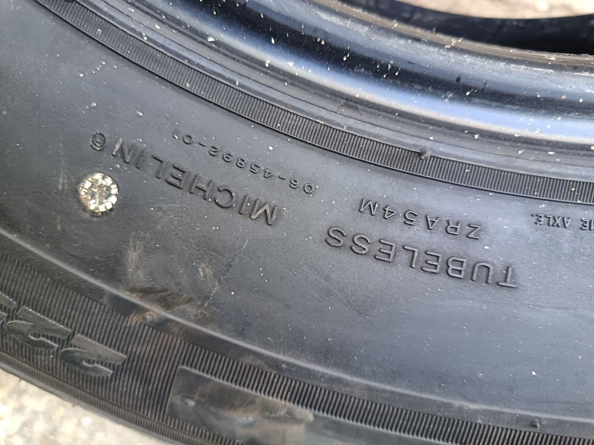 Anvelope vara 225 75 16c Michelin 2019 5mm