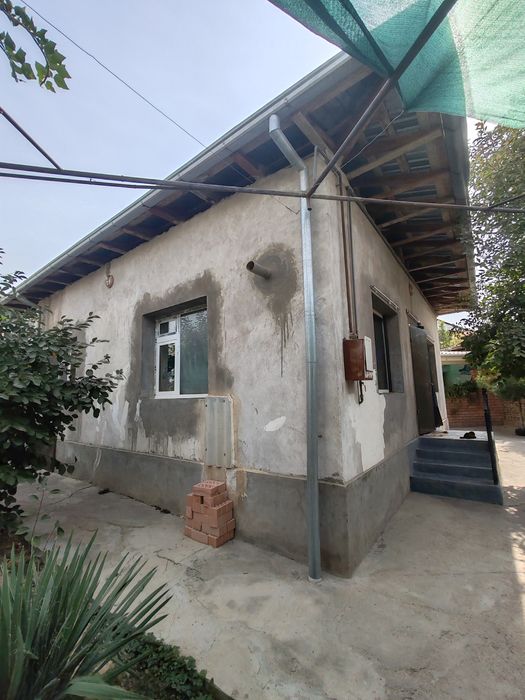 Продаю дом на участке 4.3 соток в Мирзо Улугбекском районе