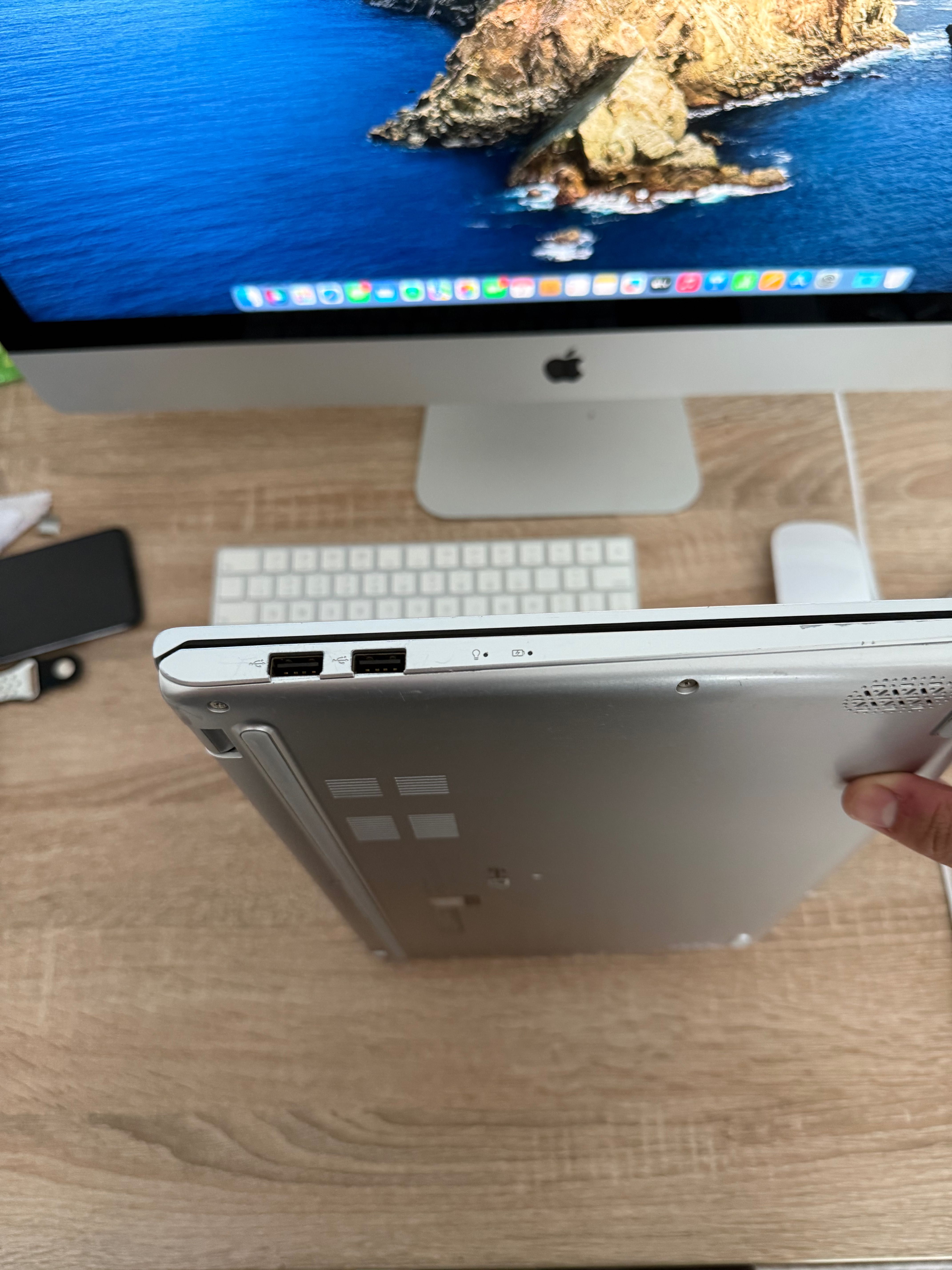 Laptop Asus vivobook 15", 512 GB ssd, ryzen 5, 8 GB ram, stare buna.