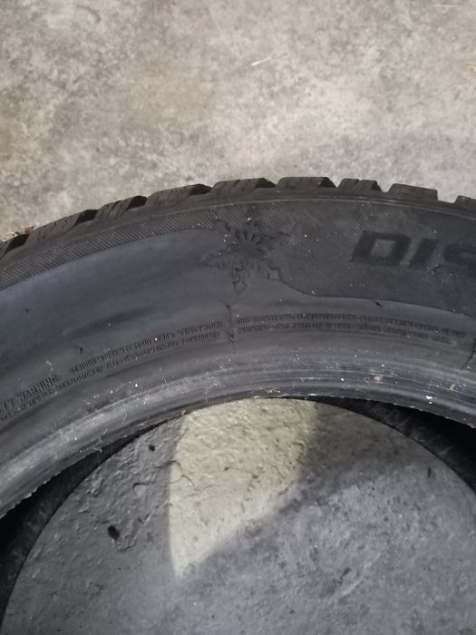 Vind 4 anvelope iarnă 265../50r19