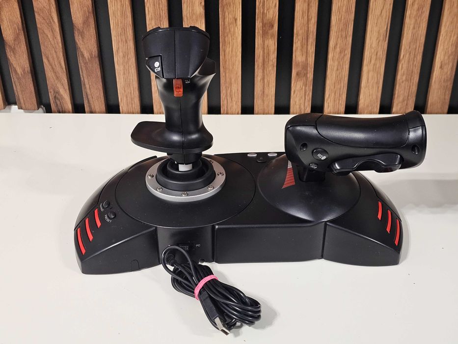 Controller Zbor Thrustmaster T-Flight Hotas X V2 compatibil PC sau PS3