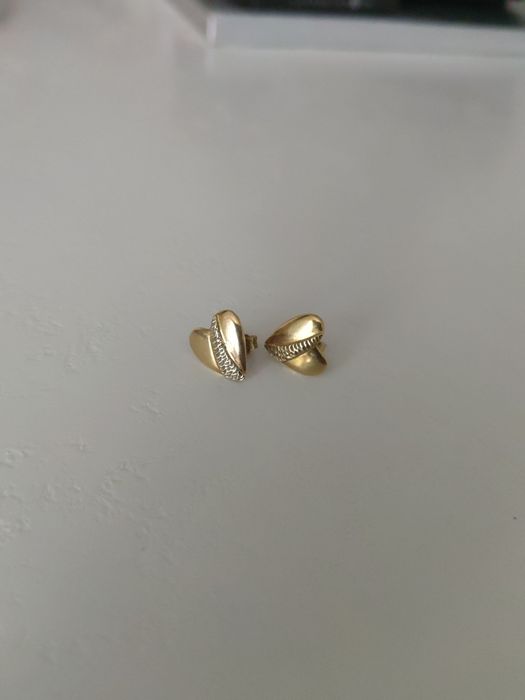 Vând cercei de aur de 14 k 3 grame