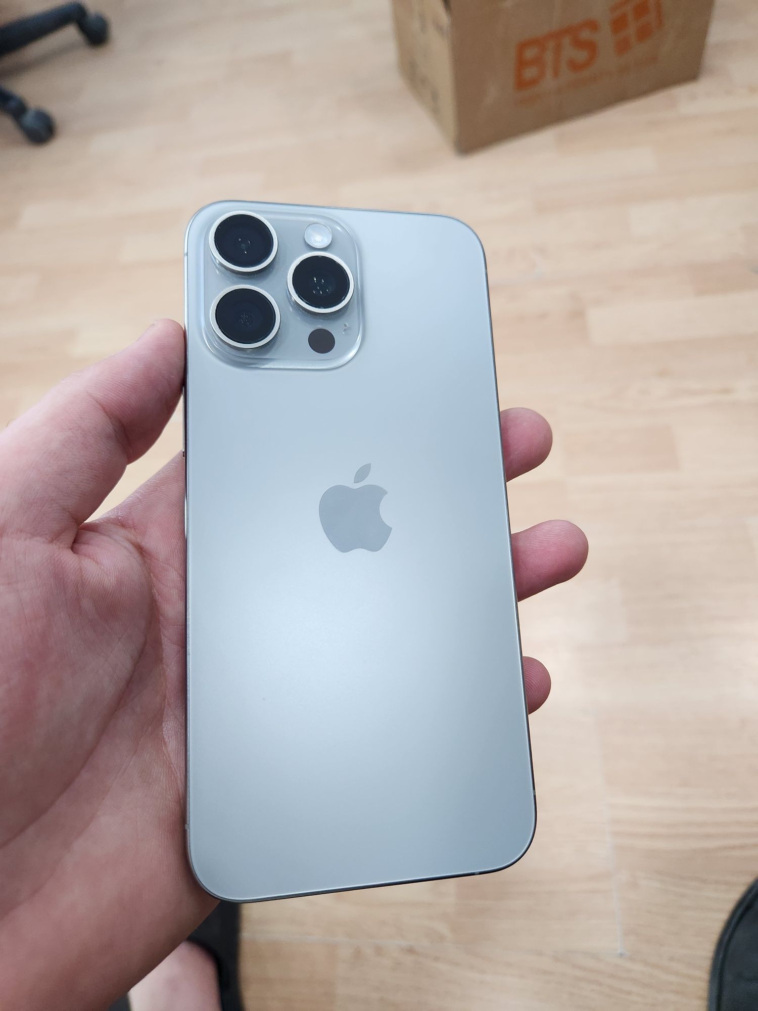 Iphone 15pro max ideal