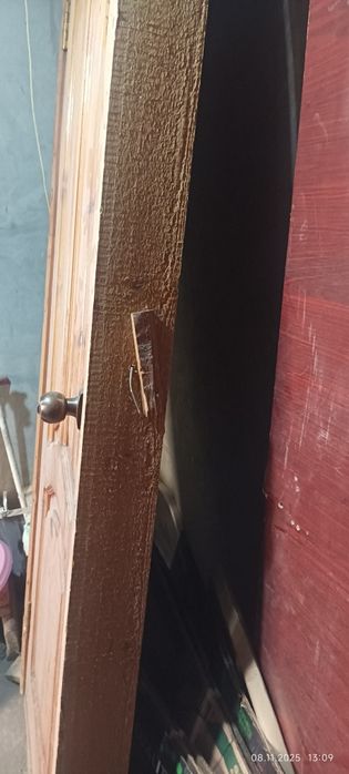 Тахтали эшик сотилади буйи 2,10 эни 78см холати зур манзил Сагдианада