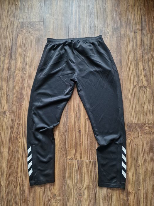 Страхотно мъжко спортно долнище HUMMEL размер XL