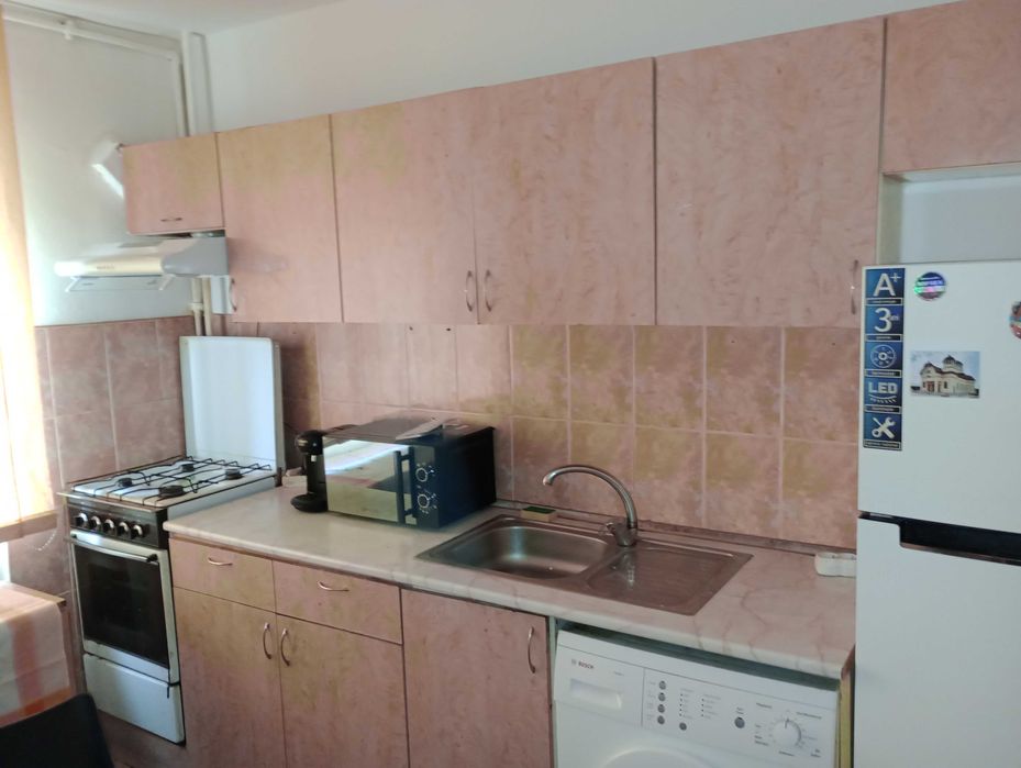 Inchiriez garsoniera