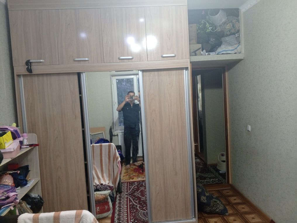 Chichiq 8mk 34 dom 3 xonali 2- Etaj oʻrtada joylashgan  tayyor