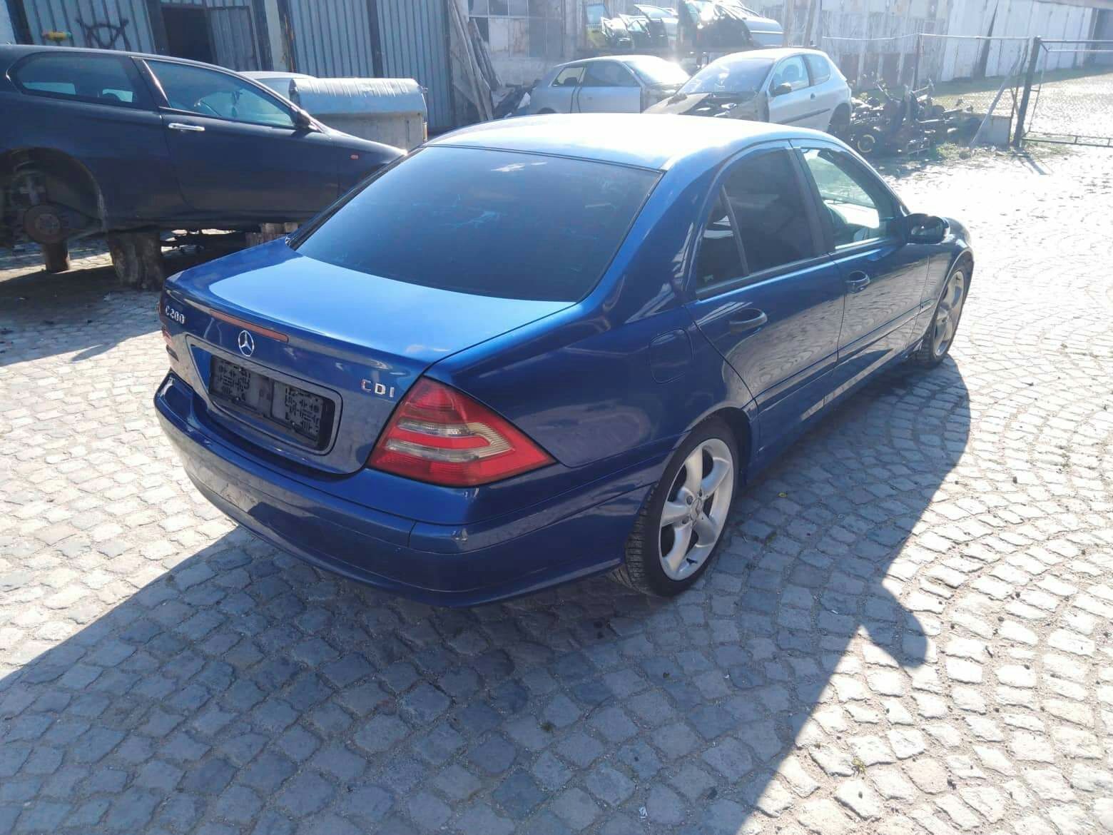 Mercedes c class 203 на части