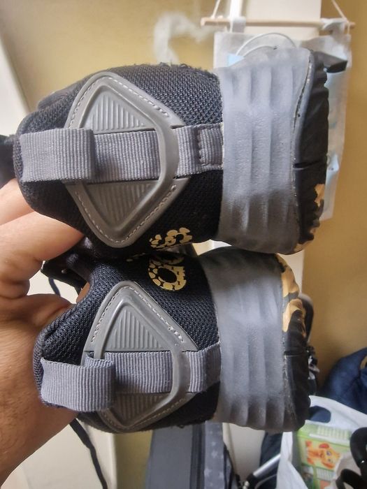 Маратонки adidas 38 номер