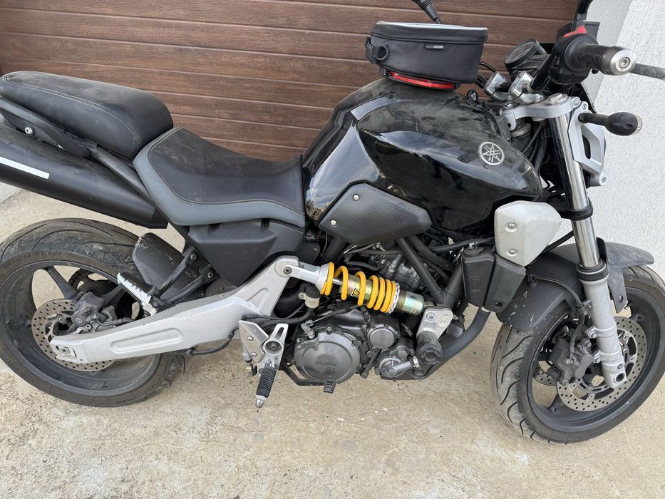 Vand motocicleta Yamaha MT-03 usor Negociabil