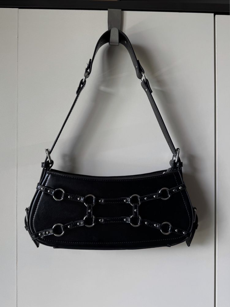 leather bag with straps
