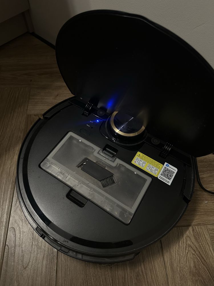 Робот пылесос midea