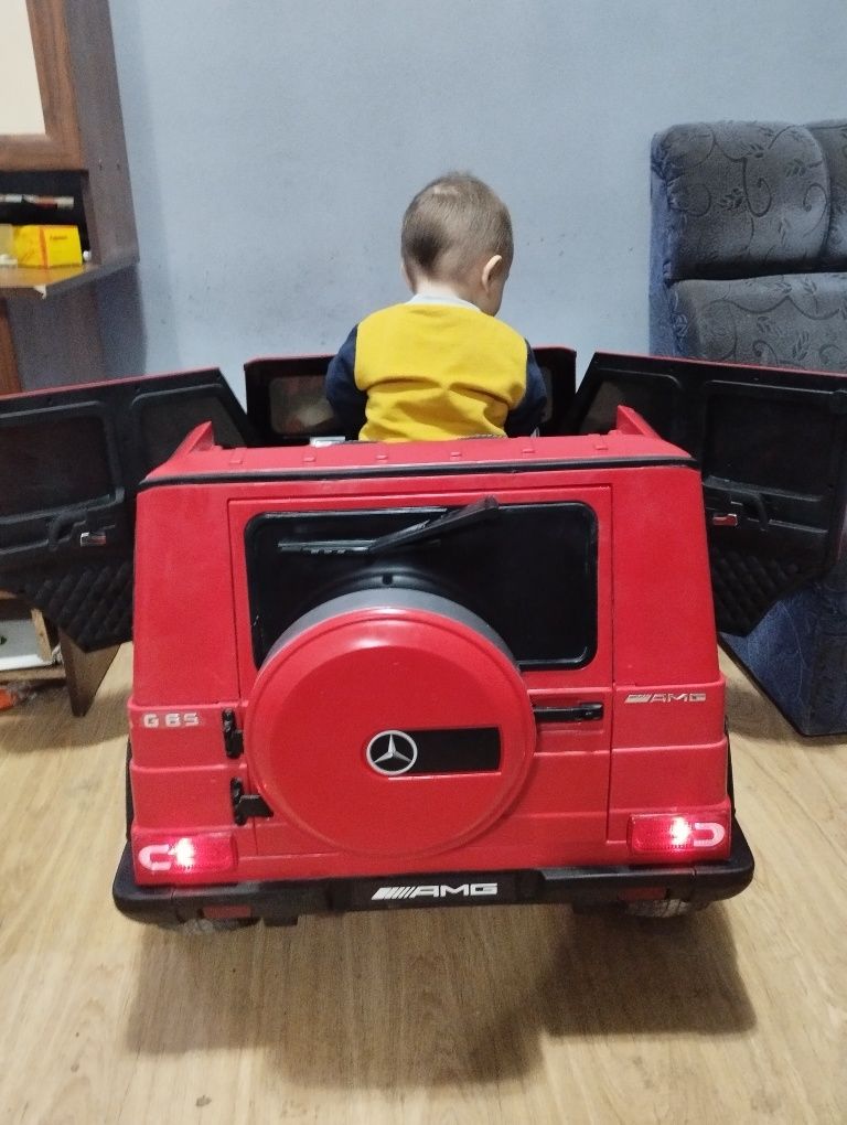 Детская электромобиль