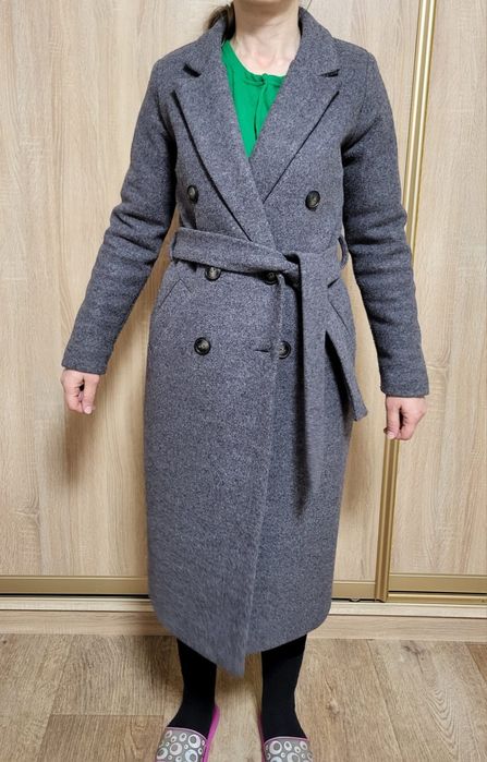 Продам пальто драповое