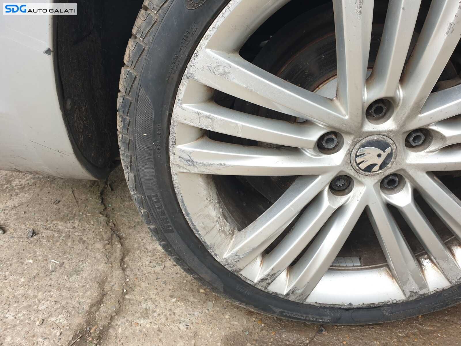Set 4 Jante Roti Aliaj TRINITY 225 40 18 R18 5x112 Skoda Superb 1 2002 - 2008 [C5374]